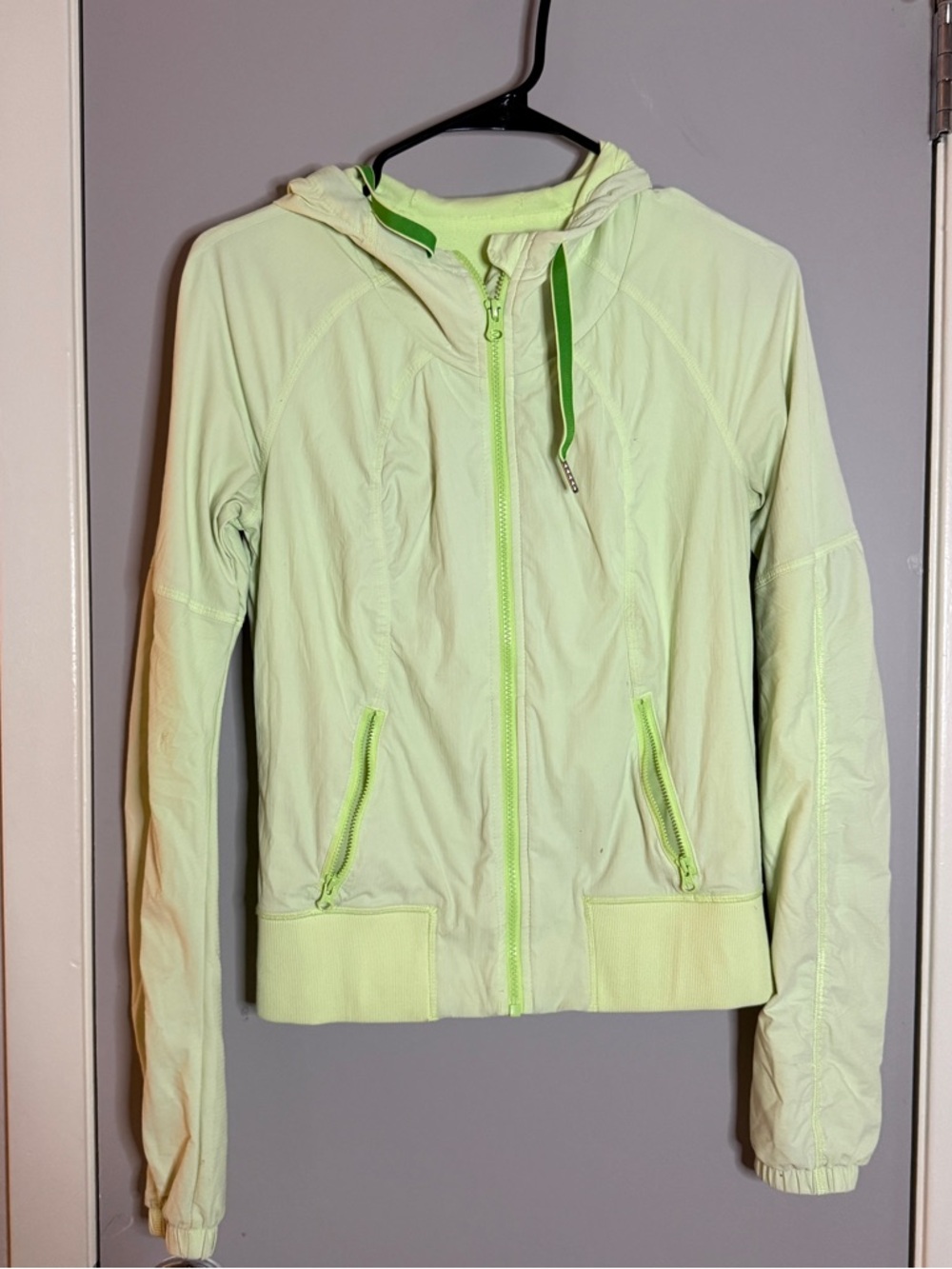 lululemon athletica zip up jacket